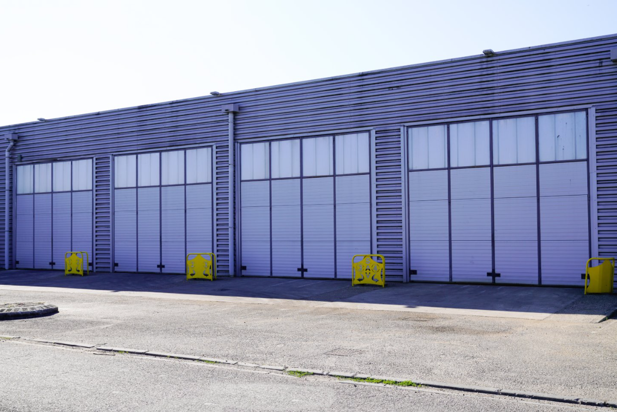 commercial garage door repair.