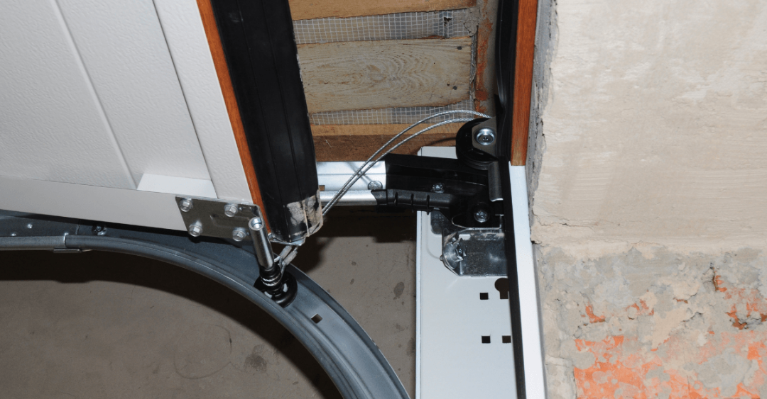 Garage Door Off-Track Repair Altamonte Springs