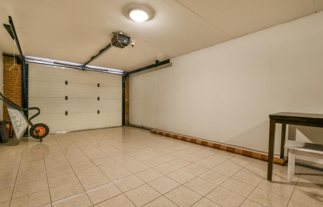 overhead garage door repair.